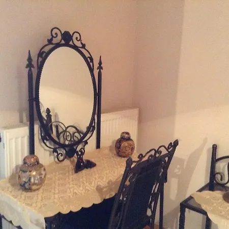 η φωλιά Ξενοδοχείο *