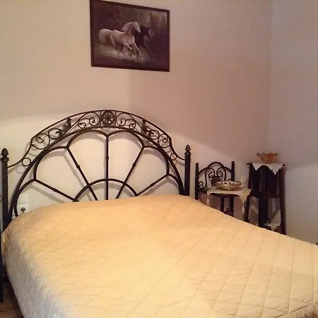 Hotel η φωλιά *